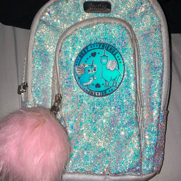 Justice - Picture 5 of 5